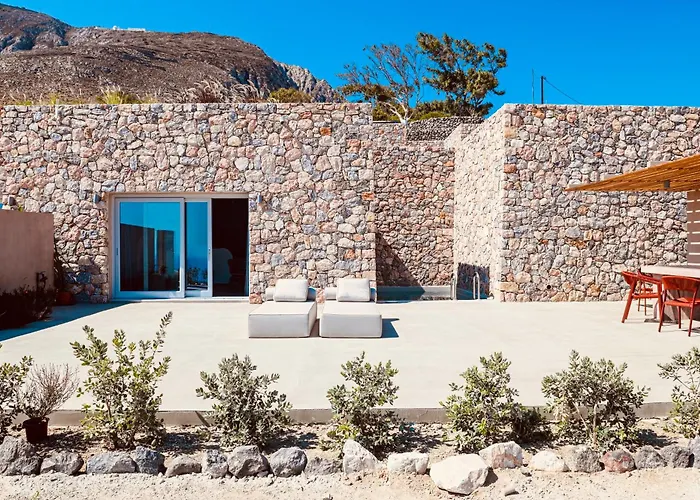 Felicity Cave Suites